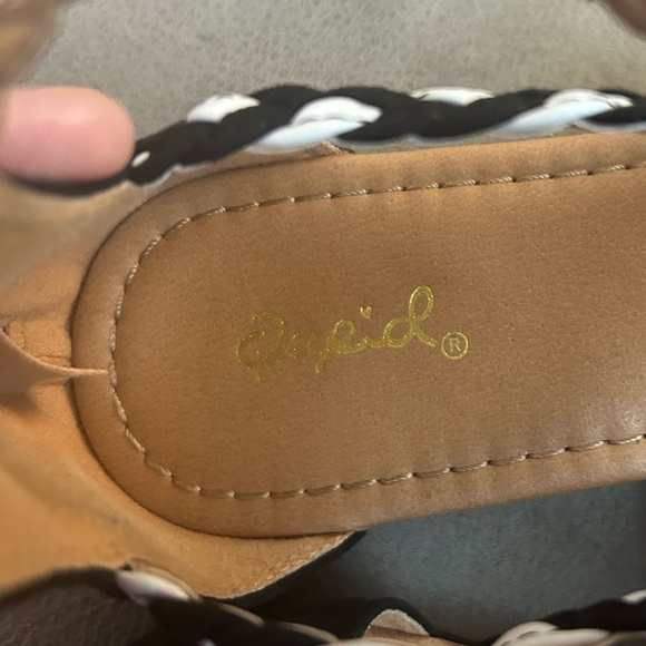 Clearance QUPID BRAIDED GLADIATOR SANDAL BLACK & WHITE SUEDE 8 - Picture 4 of 10